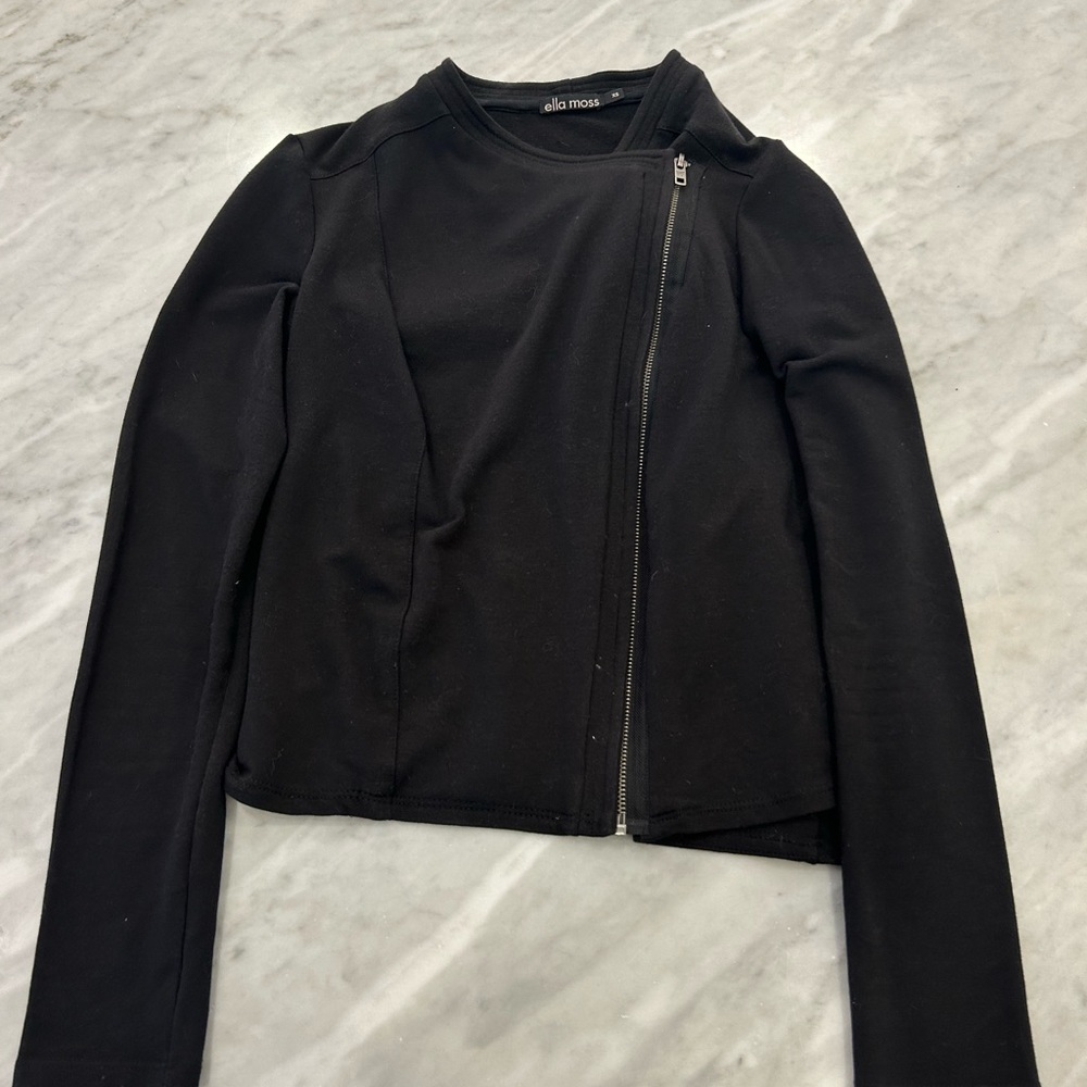 Ella Moss Women’s Zip Up Coat Jacket Size Extra Small

In amazing condition!!